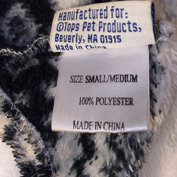 Casual Canine Fleece Dog Hoodie Winter Sweater Snowflake Adjustable Closure - Picture 5 of 10